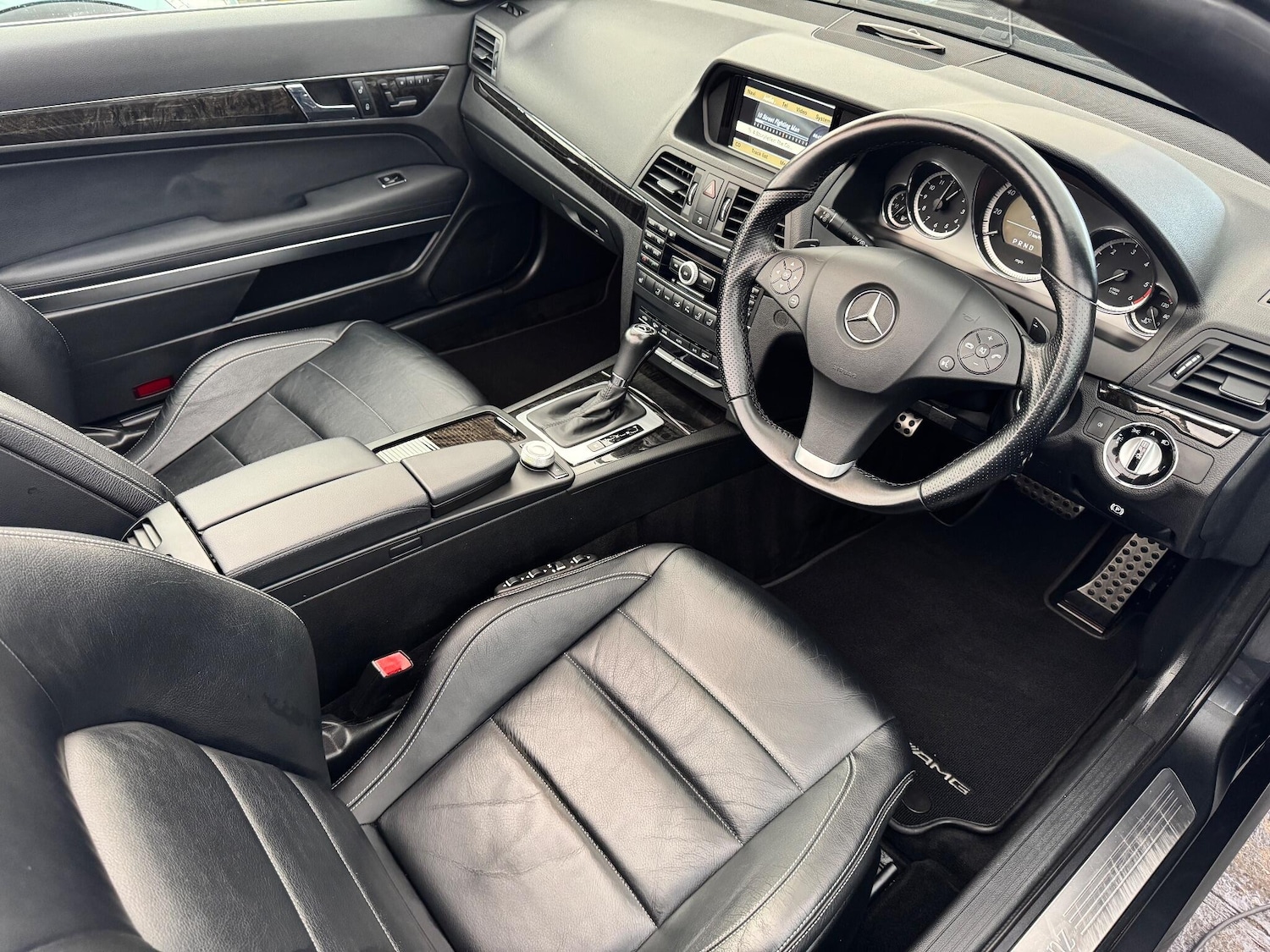 Used Mercedes-Benz E Class 2010 for sale - 76990687: Photo 15