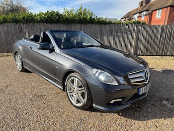 Used Mercedes-Benz E Class 2010 for sale - 76990687: Photo