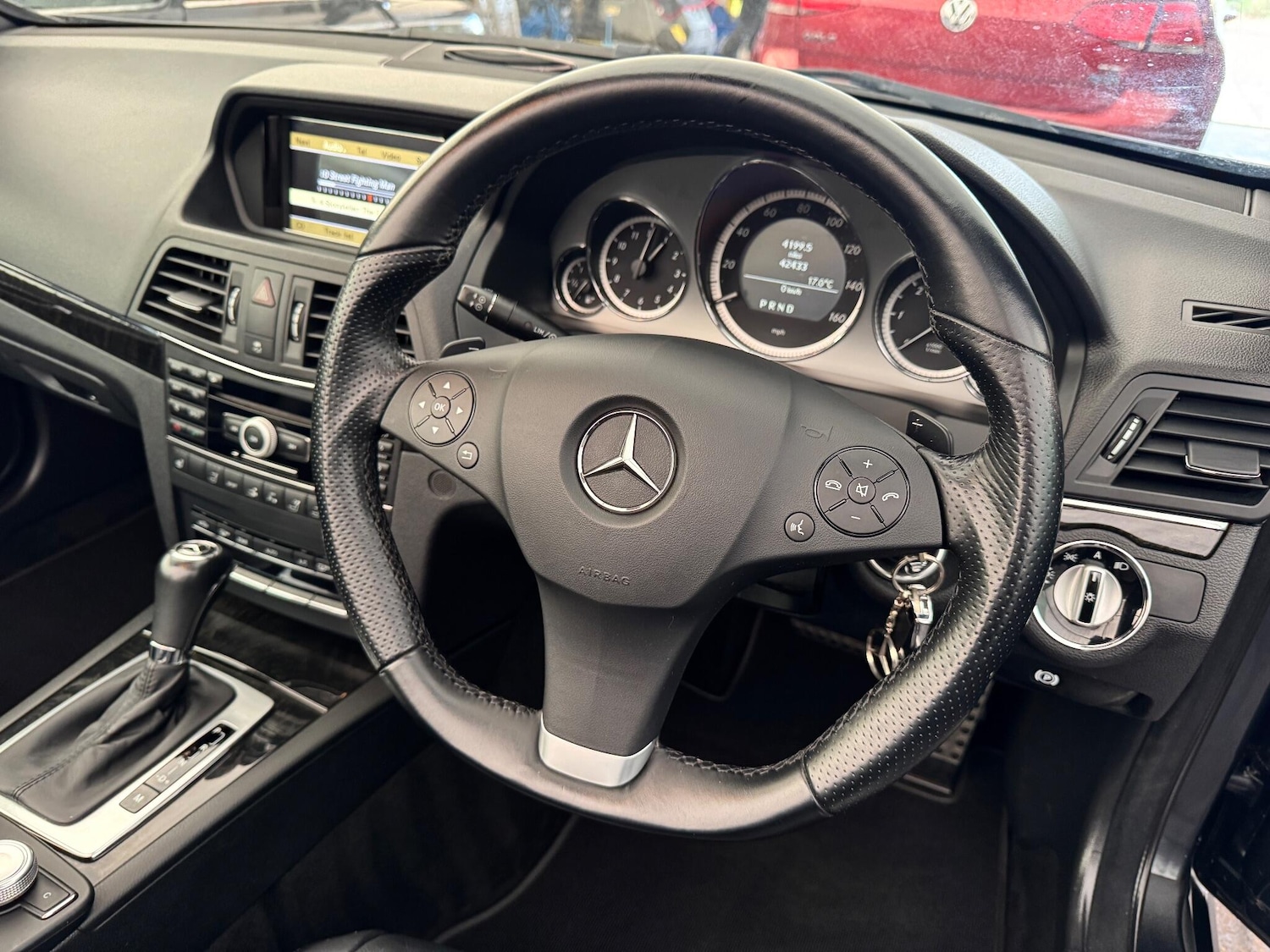 Used Mercedes-Benz E Class 2010 for sale - 76990687: Photo 20