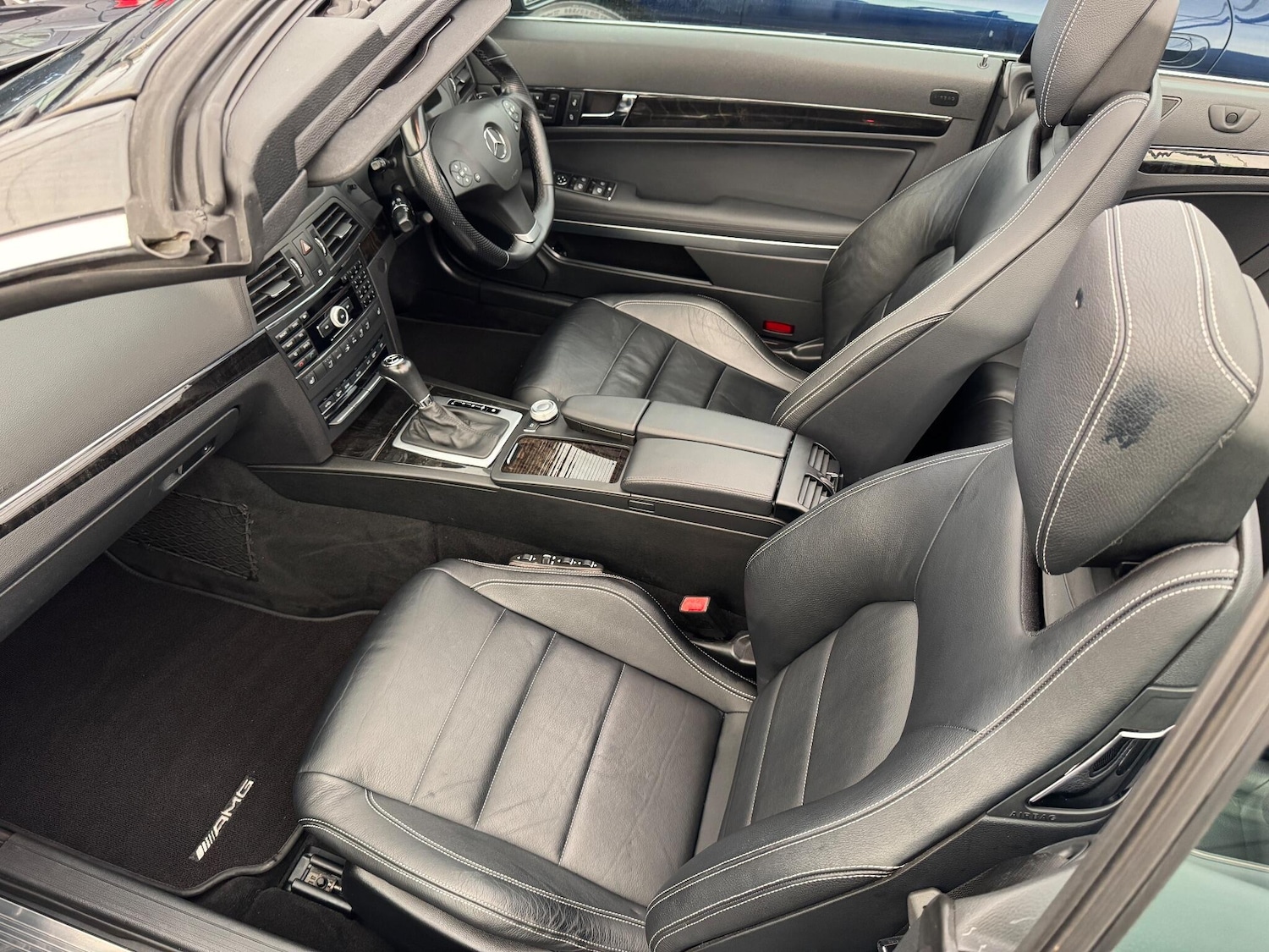 Used Mercedes-Benz E Class 2010 for sale - 76990687: Photo 21