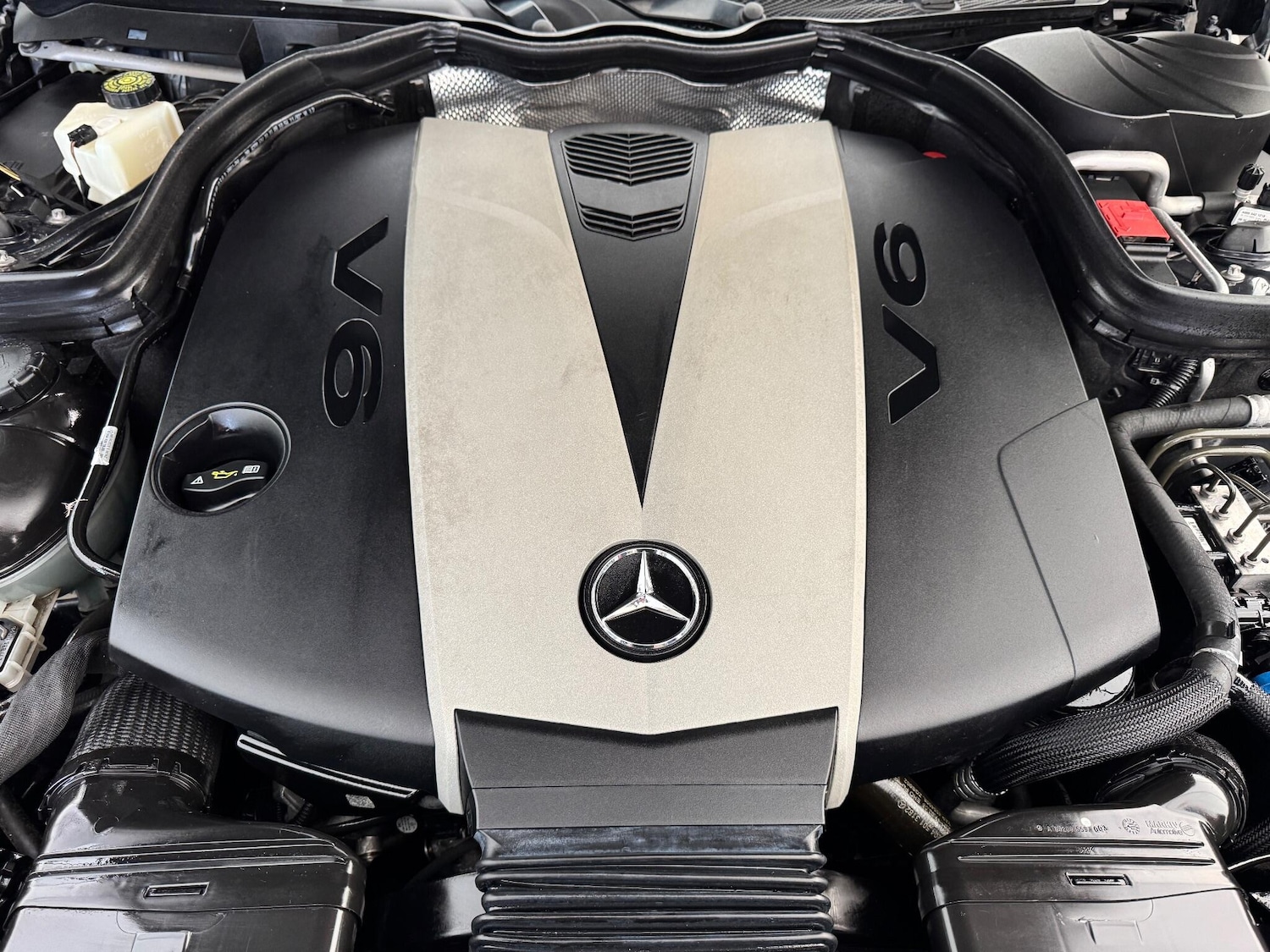 Used Mercedes-Benz E Class 2010 for sale - 76990687: Photo 33