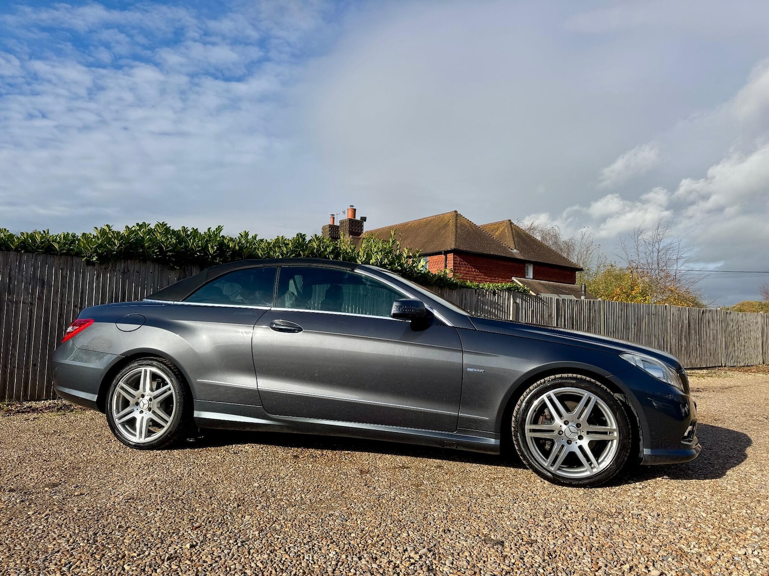 Used Mercedes-Benz E Class 2010 for sale - 76990687: Photo 9