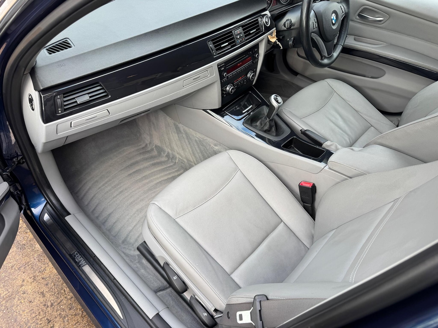 Used BMW 3 Series 2010 for sale - 76926231: Photo 15