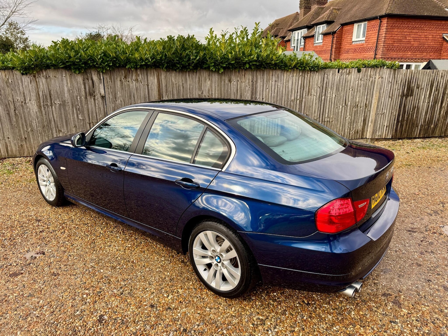 Used BMW 3 Series 2010 for sale - 76926231: Photo 2