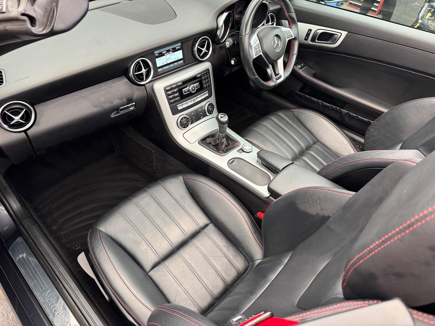 Used Mercedes-Benz SLK 2015 for sale - 76464591: Photo 19