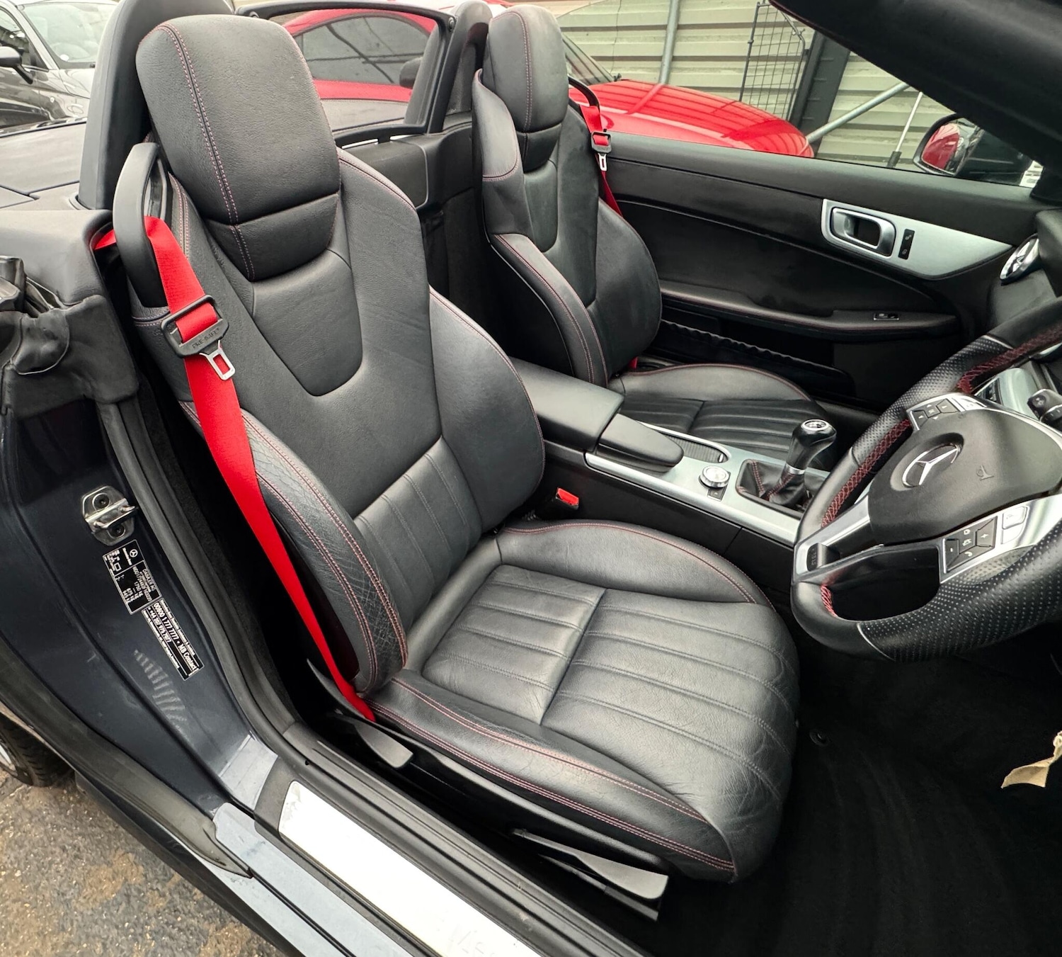 Used Mercedes-Benz SLK 2015 for sale - 76464591: Photo 23