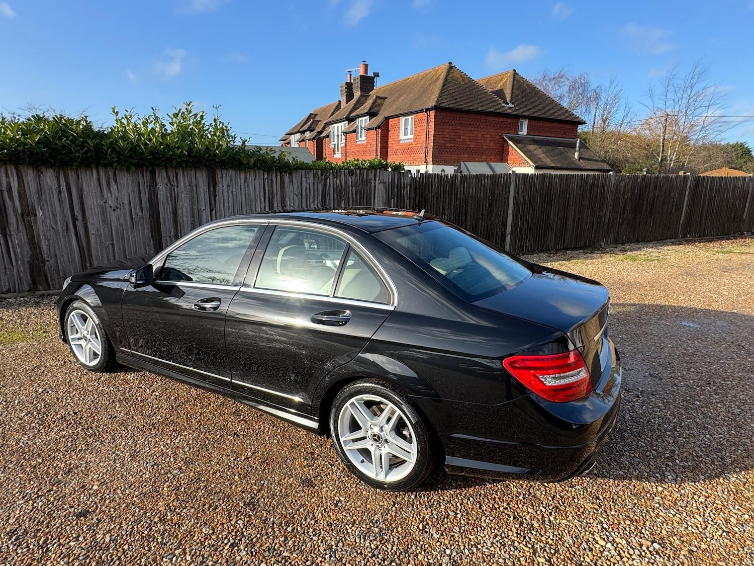 Used Mercedes-Benz C Class 2012 for sale - 77029865: Photo 2