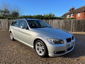 2009 (59) - 320i ES 5dr