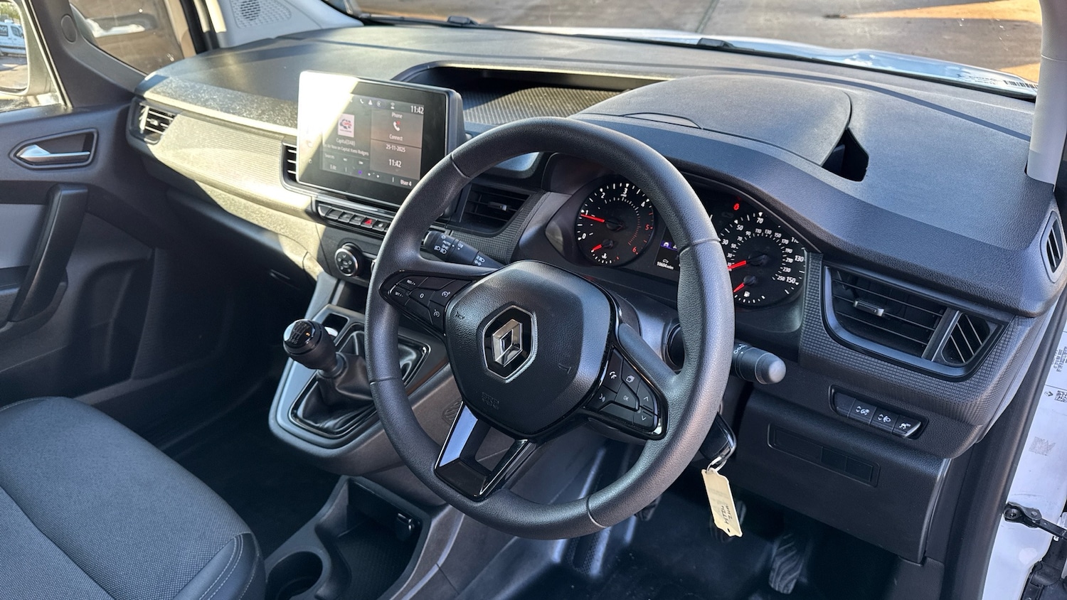 Used Renault Kangoo 2024 for sale - 76718755: Photo 11