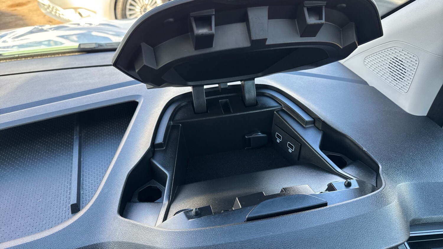 Used Renault Kangoo 2024 for sale - 76718755: Photo 28