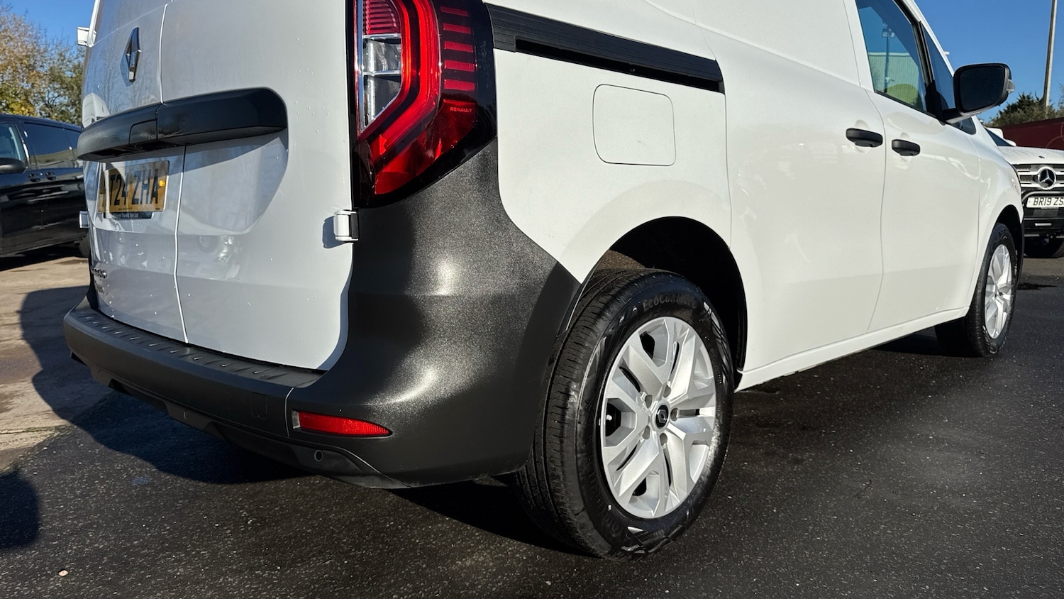 Used Renault Kangoo 2024 for sale - 76718755: Photo 32