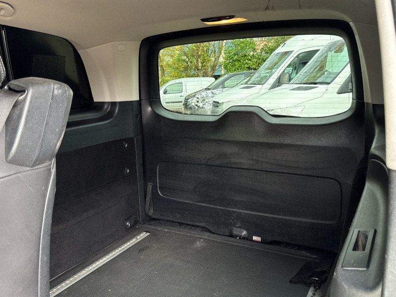 Used Mercedes-Benz Vito 2019 for sale - 76494125: Photo 15