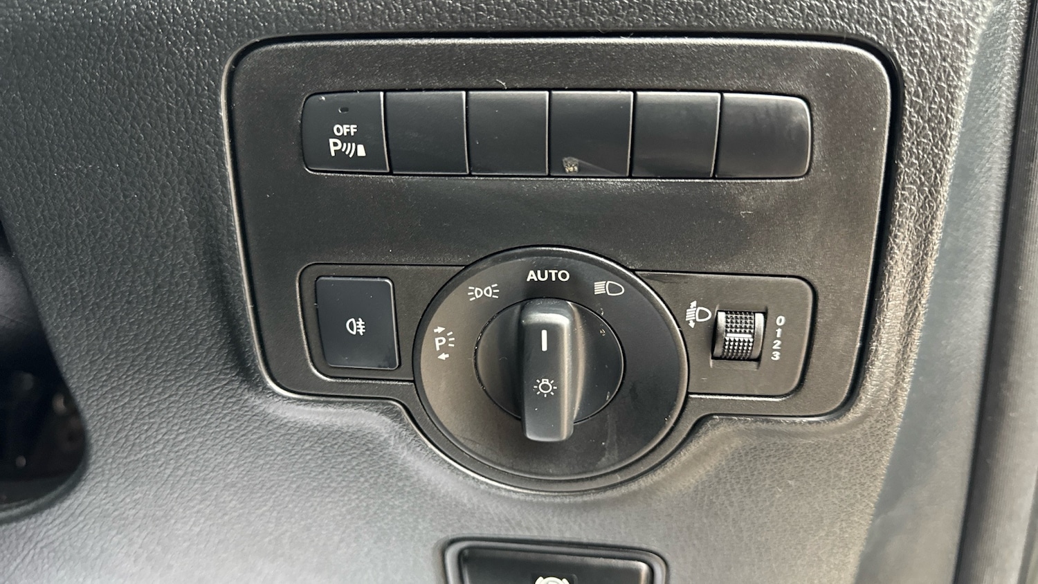 Used Mercedes-Benz Vito 2019 for sale - 77086108: Photo 27