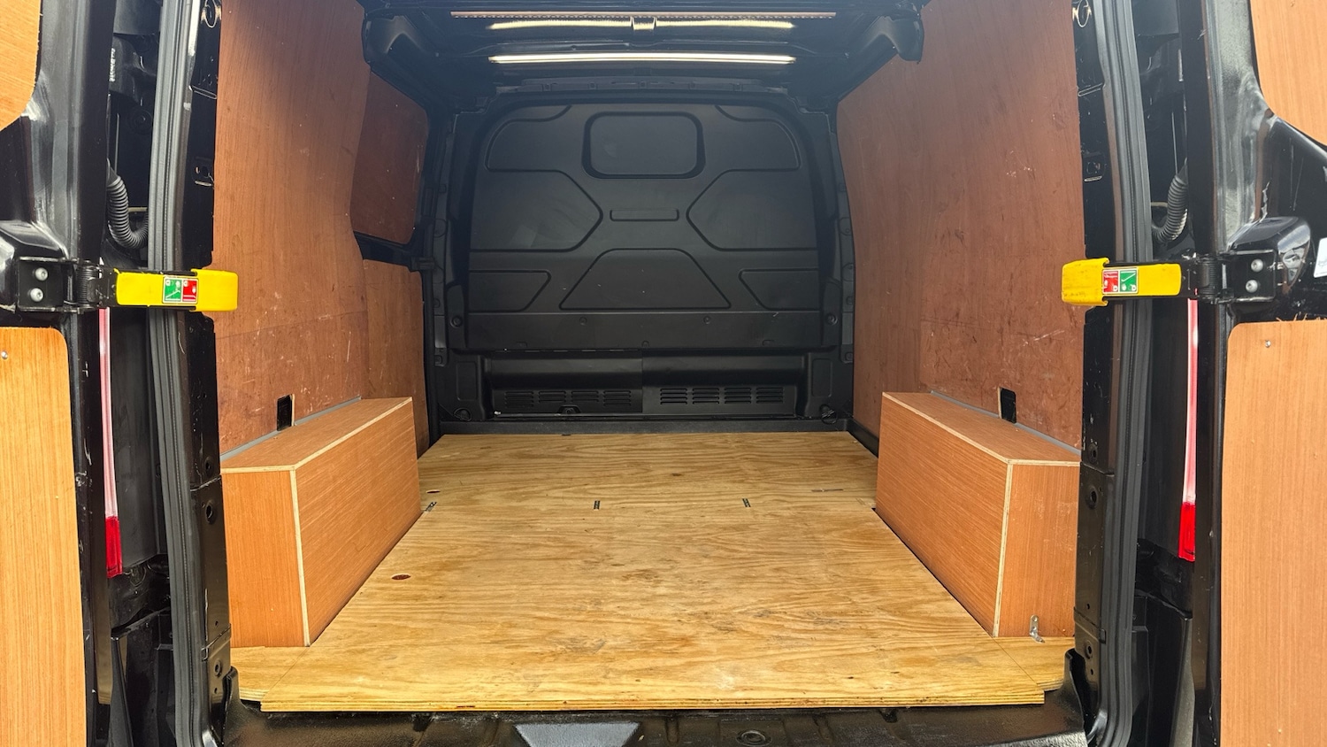 Used Ford Transit Custom 2023 for sale - 77589318: Photo 16