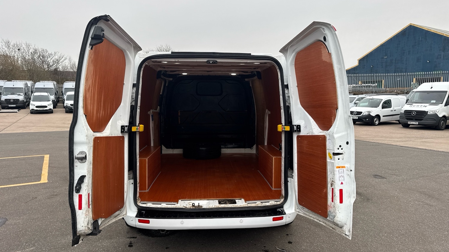 Used Ford Transit Custom 2019 for sale - 77602032: Photo 17