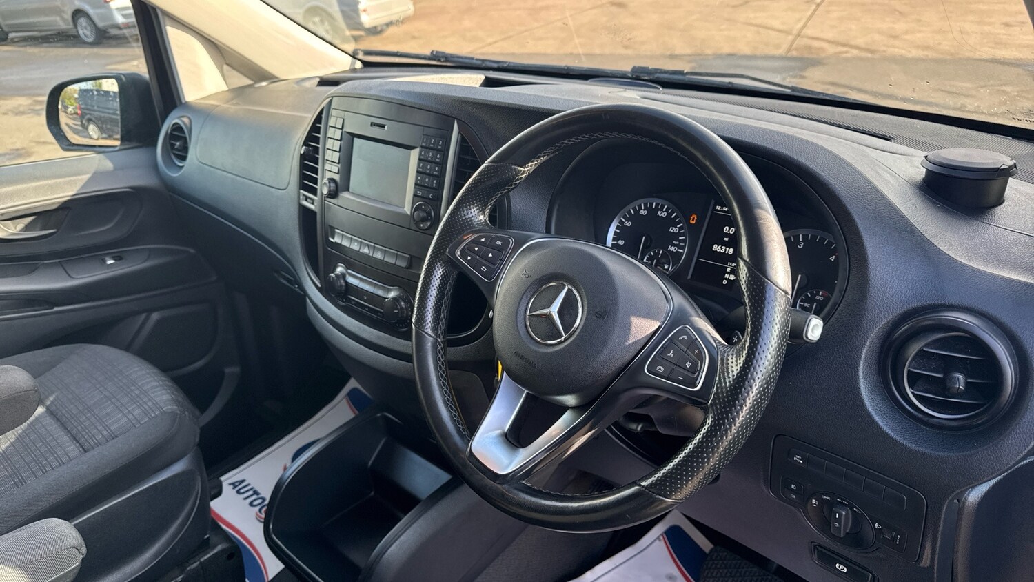 Used Mercedes-Benz Vito 2018 for sale - 77415477: Photo 11