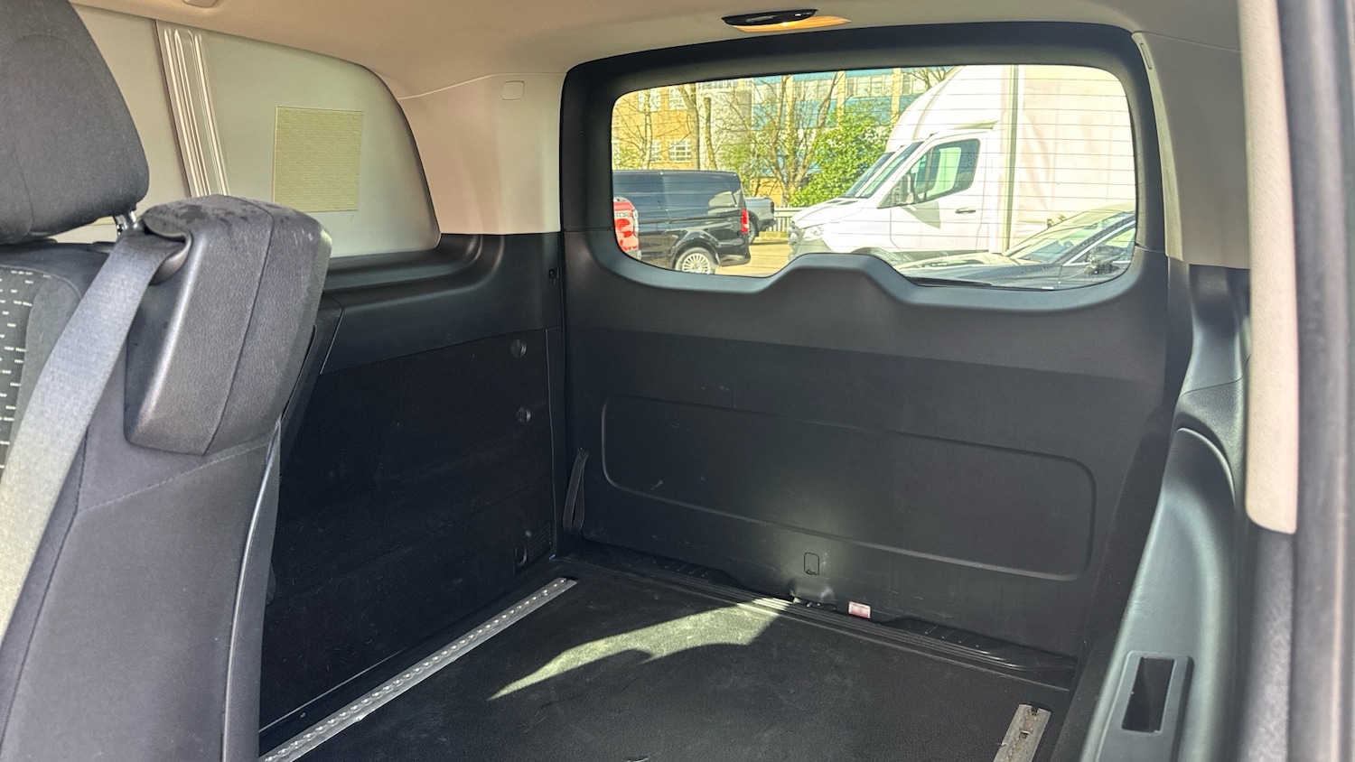 Used Mercedes-Benz Vito 2021 for sale - 77915437: Photo 16