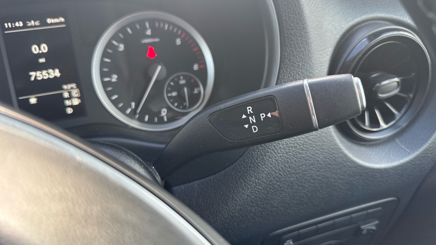 Used Mercedes-Benz Vito 2021 for sale - 77915437: Photo 23