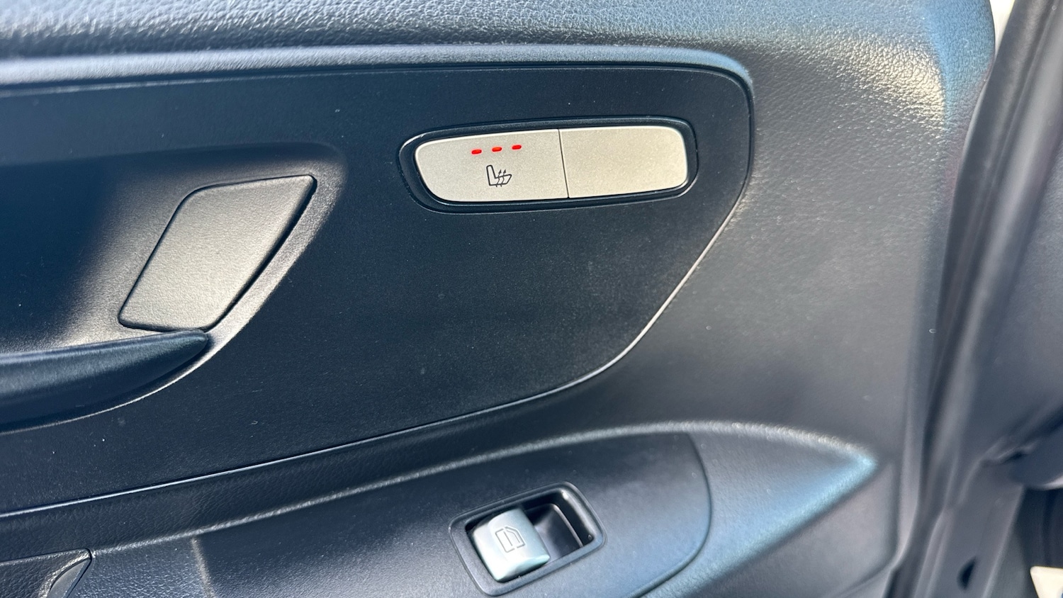 Used Mercedes-Benz Vito 2021 for sale - 77915437: Photo 25