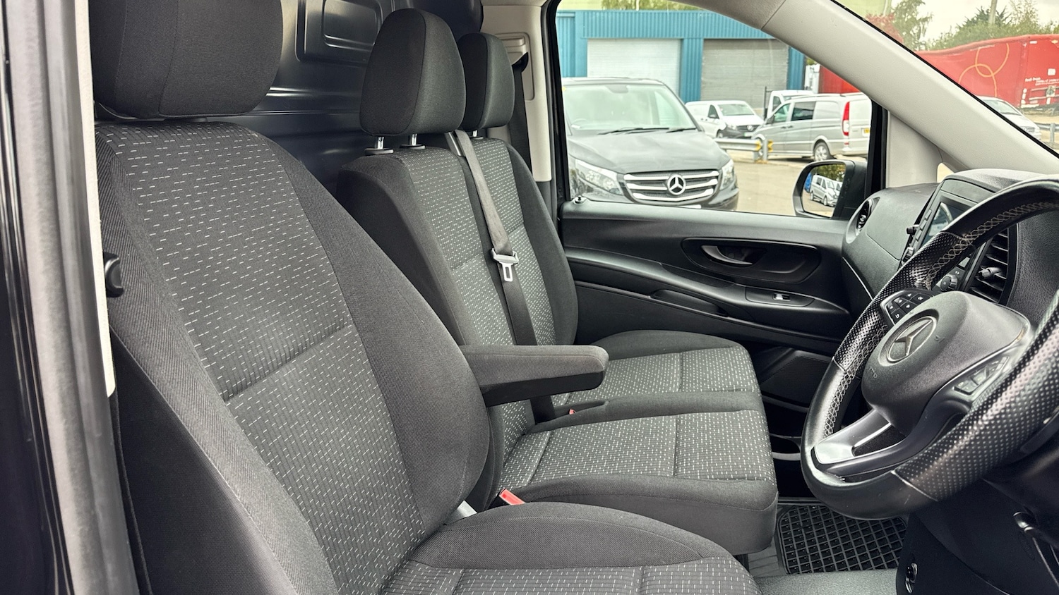 Used Mercedes-Benz Vito 2021 for sale - 76298775: Photo 10