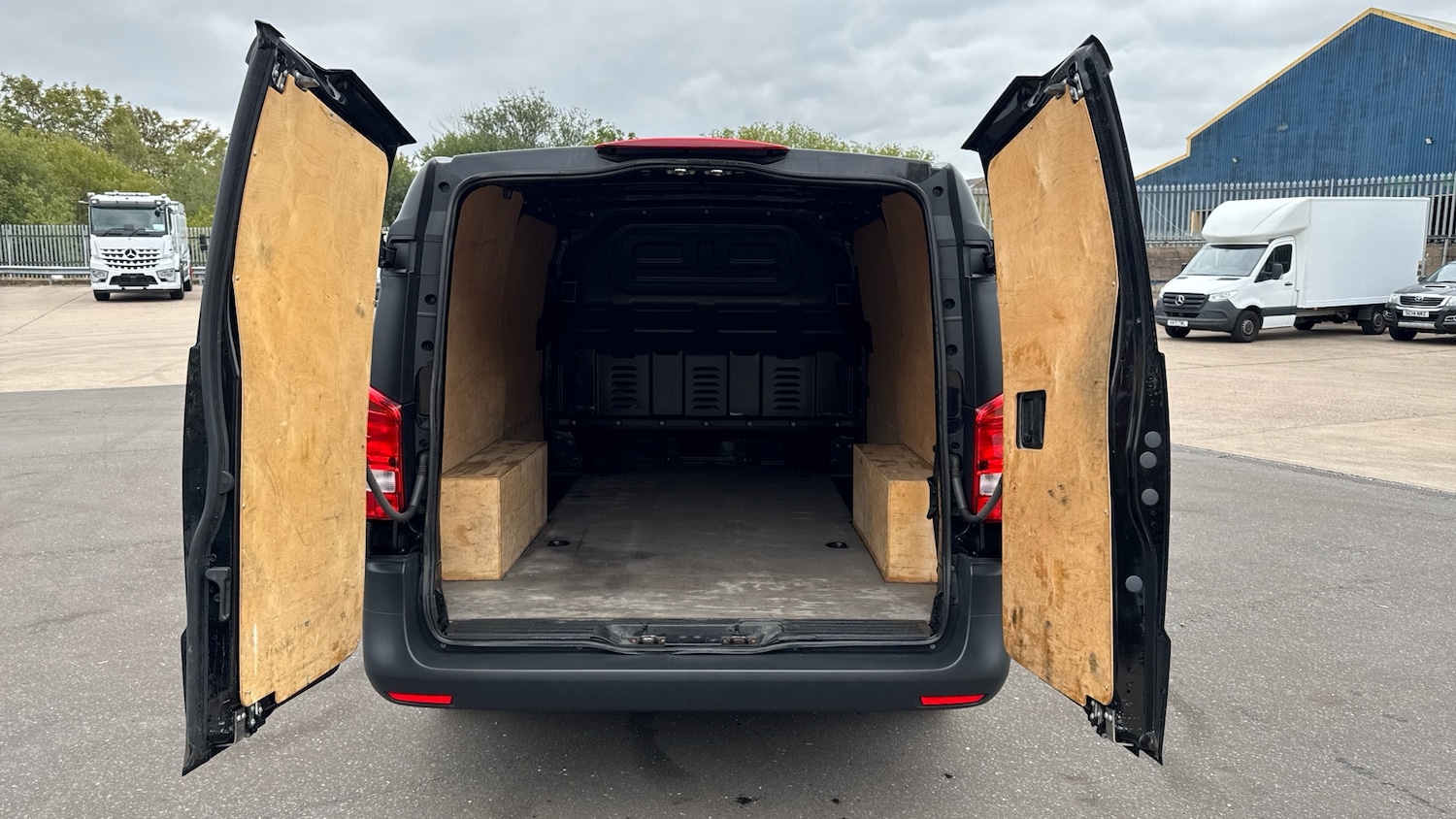 Used Mercedes-Benz Vito 2021 for sale - 76298775: Photo 17