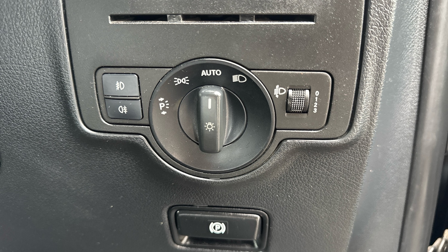 Used Mercedes-Benz Vito 2021 for sale - 76298775: Photo 26