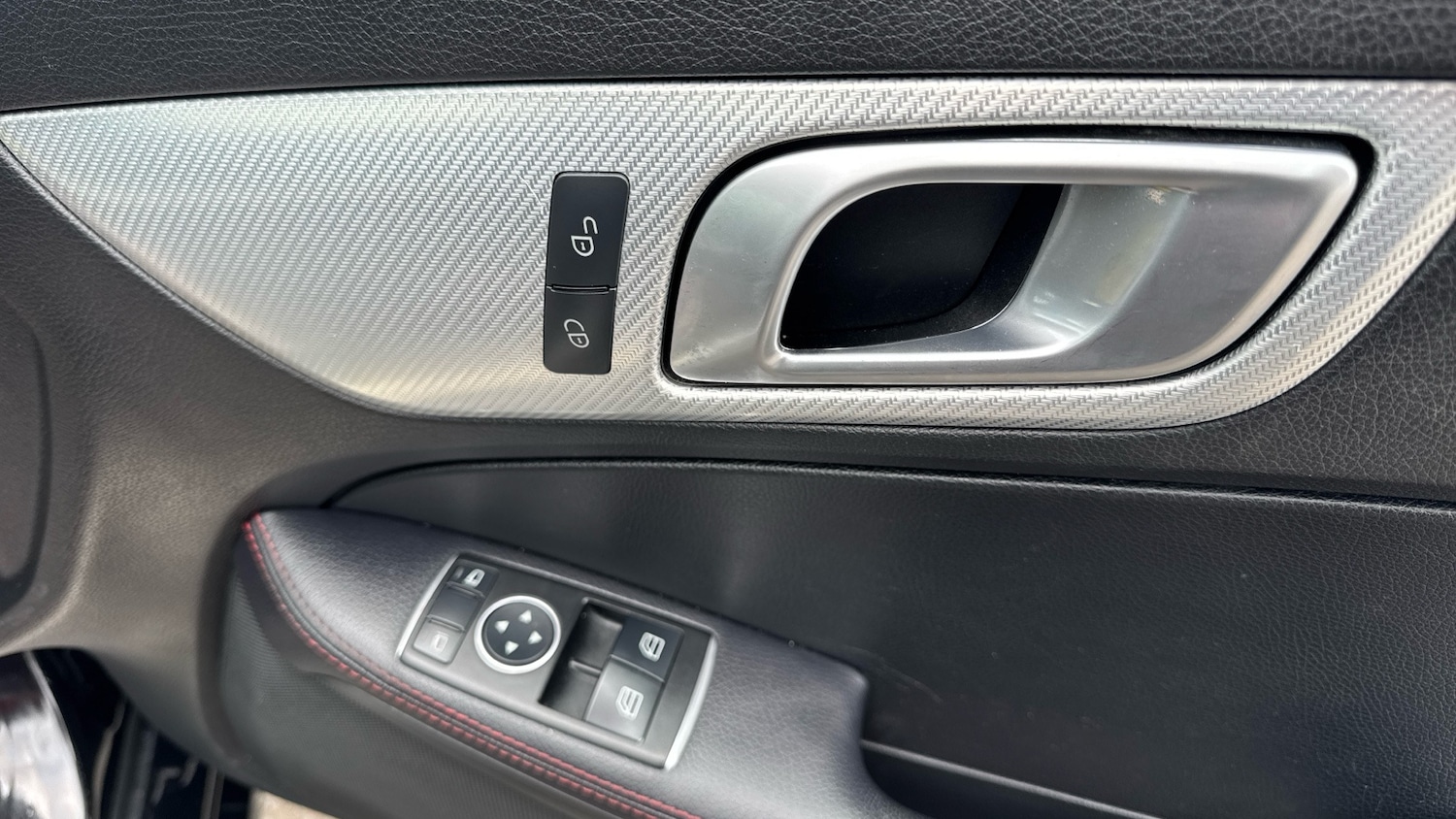 Used Mercedes-Benz SLC 2016 for sale - 77917223: Photo 37