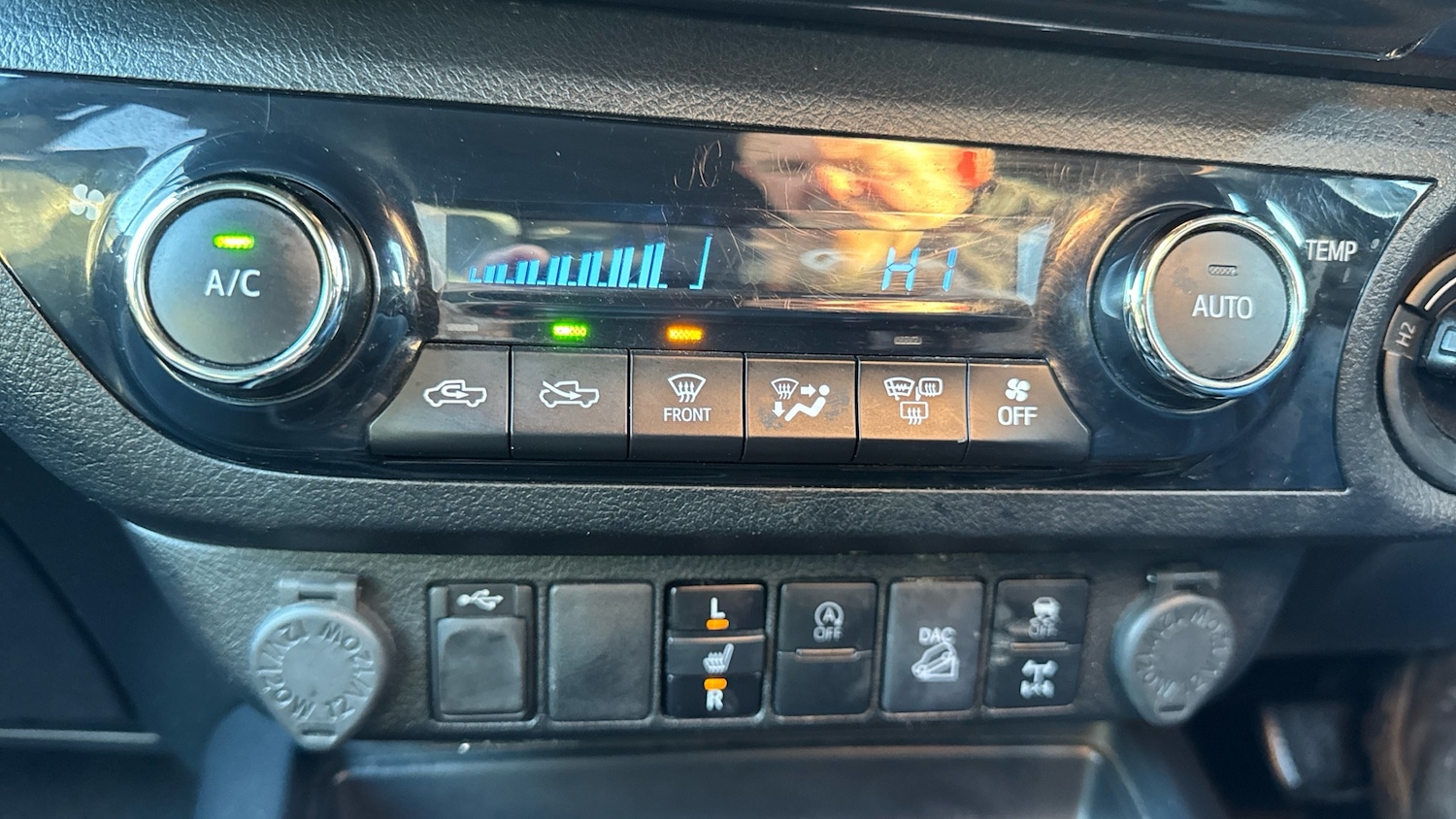 Used Toyota Hilux 2021 for sale - 77261448: Photo 29