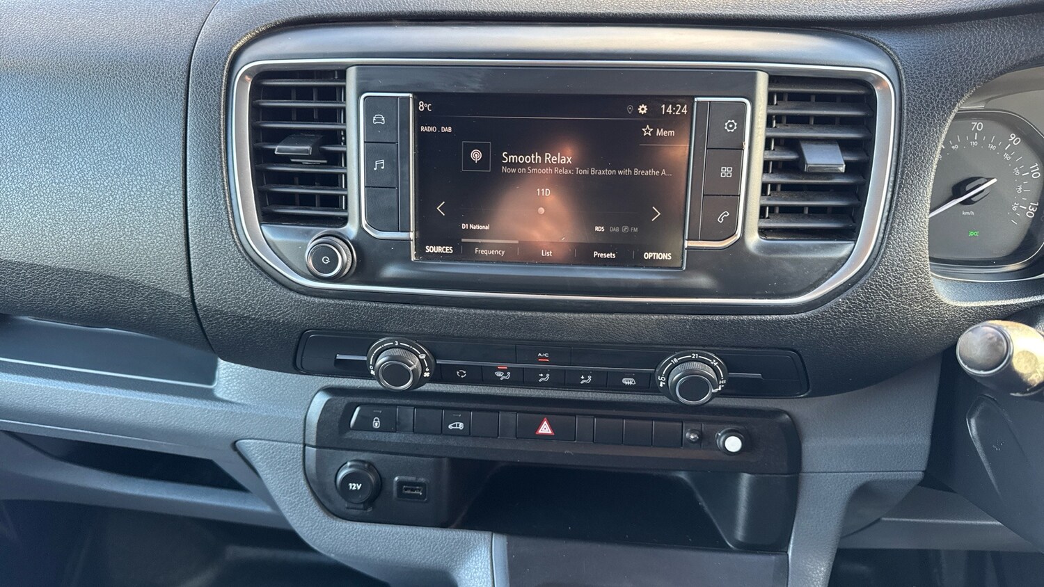 Used Vauxhall Vivaro 2022 for sale - 77261850: Photo 12