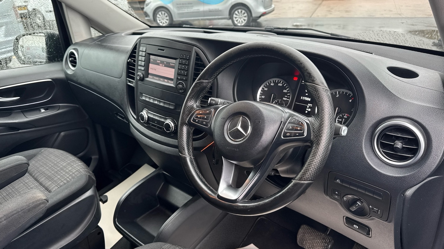 Used Mercedes-Benz Vito 2018 for sale - 77261900: Photo 11