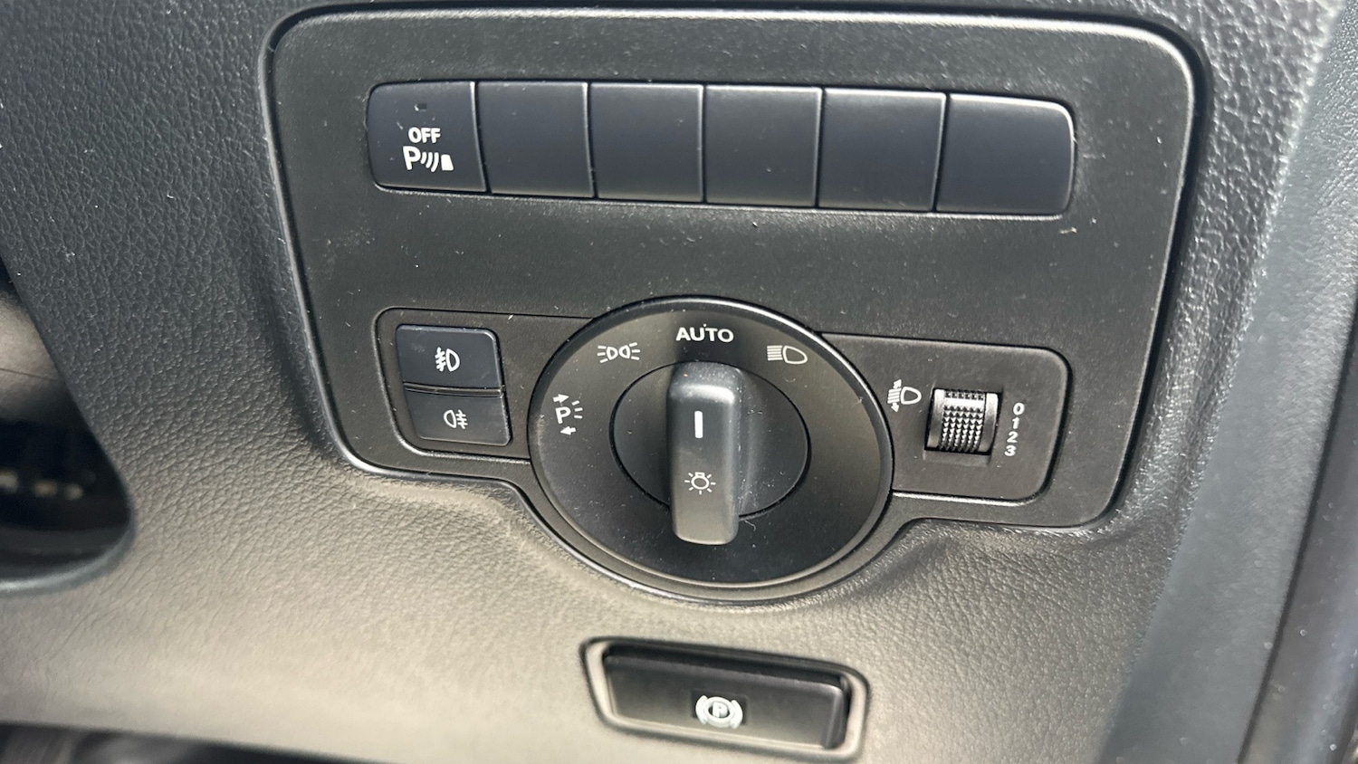 Used Mercedes-Benz Vito 2018 for sale - 77261900: Photo 28