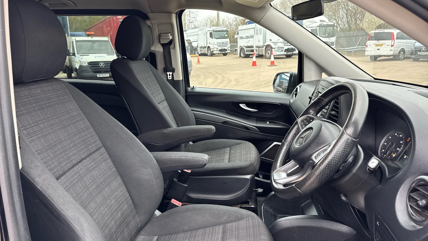Used Mercedes-Benz Vito 2018 for sale - 77063258: Photo 10