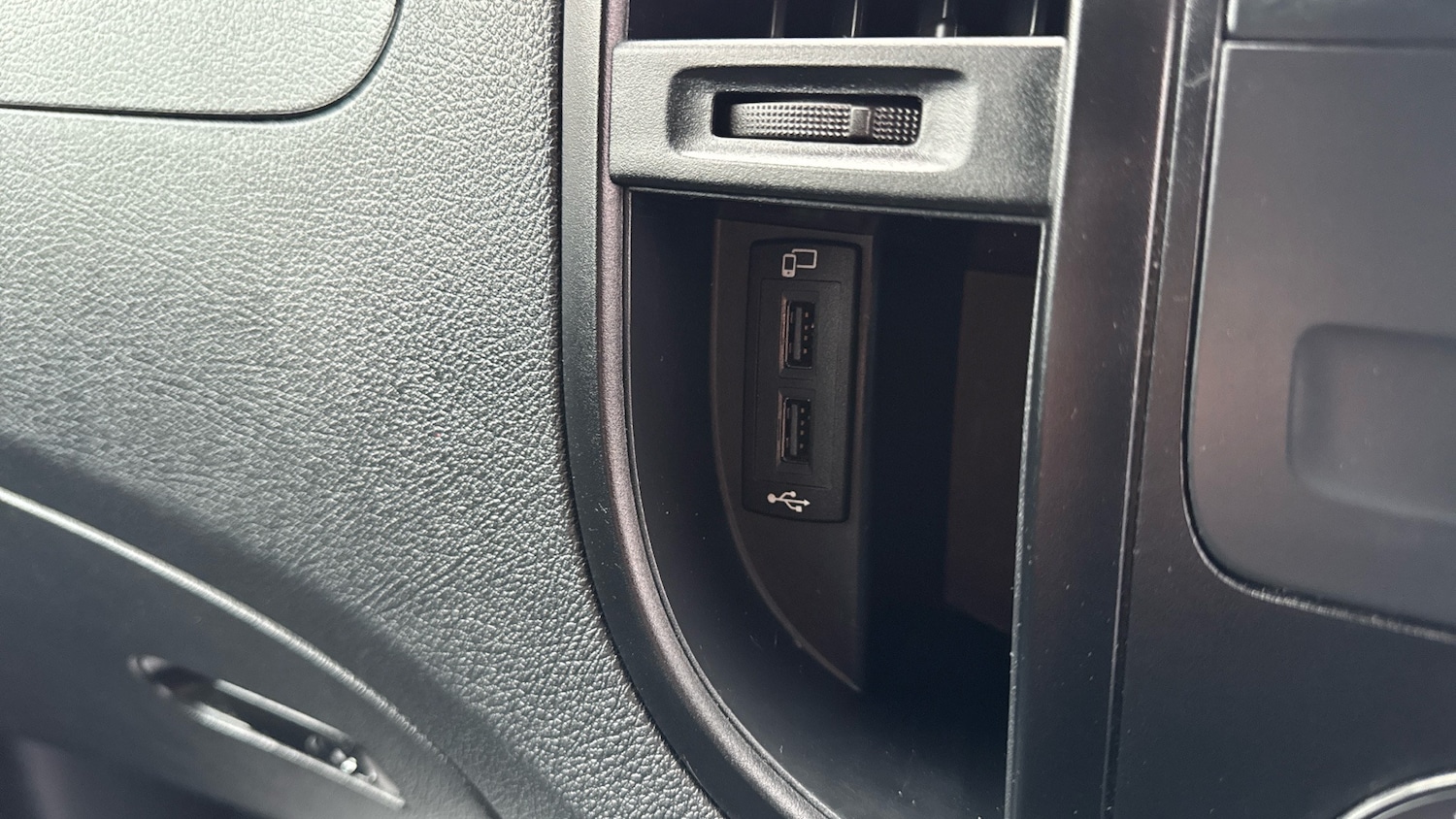 Used Mercedes-Benz Vito 2021 for sale - 77261973: Photo 28