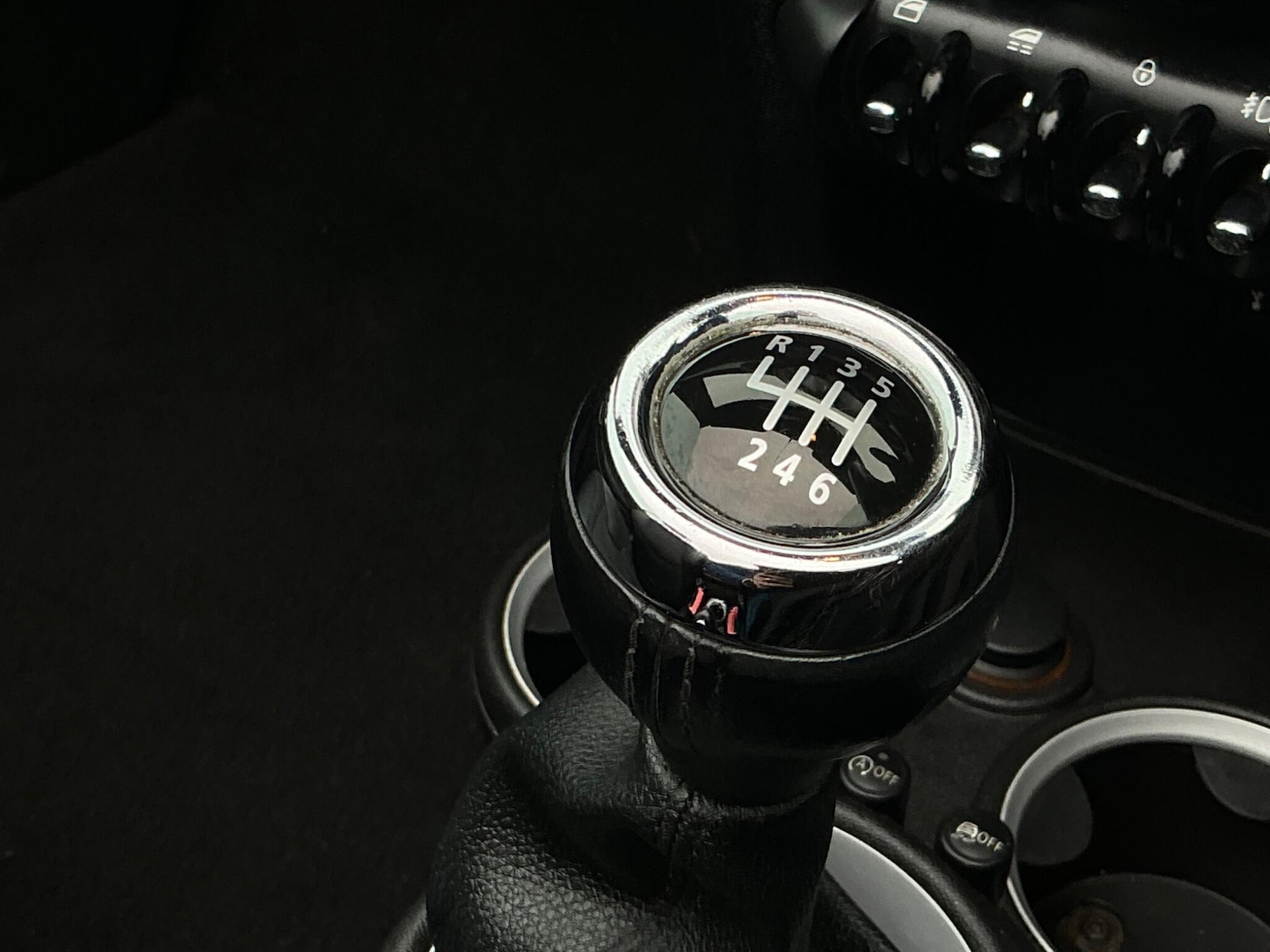 Used MINI Convertible 2011 for sale - 76457984: Photo 48