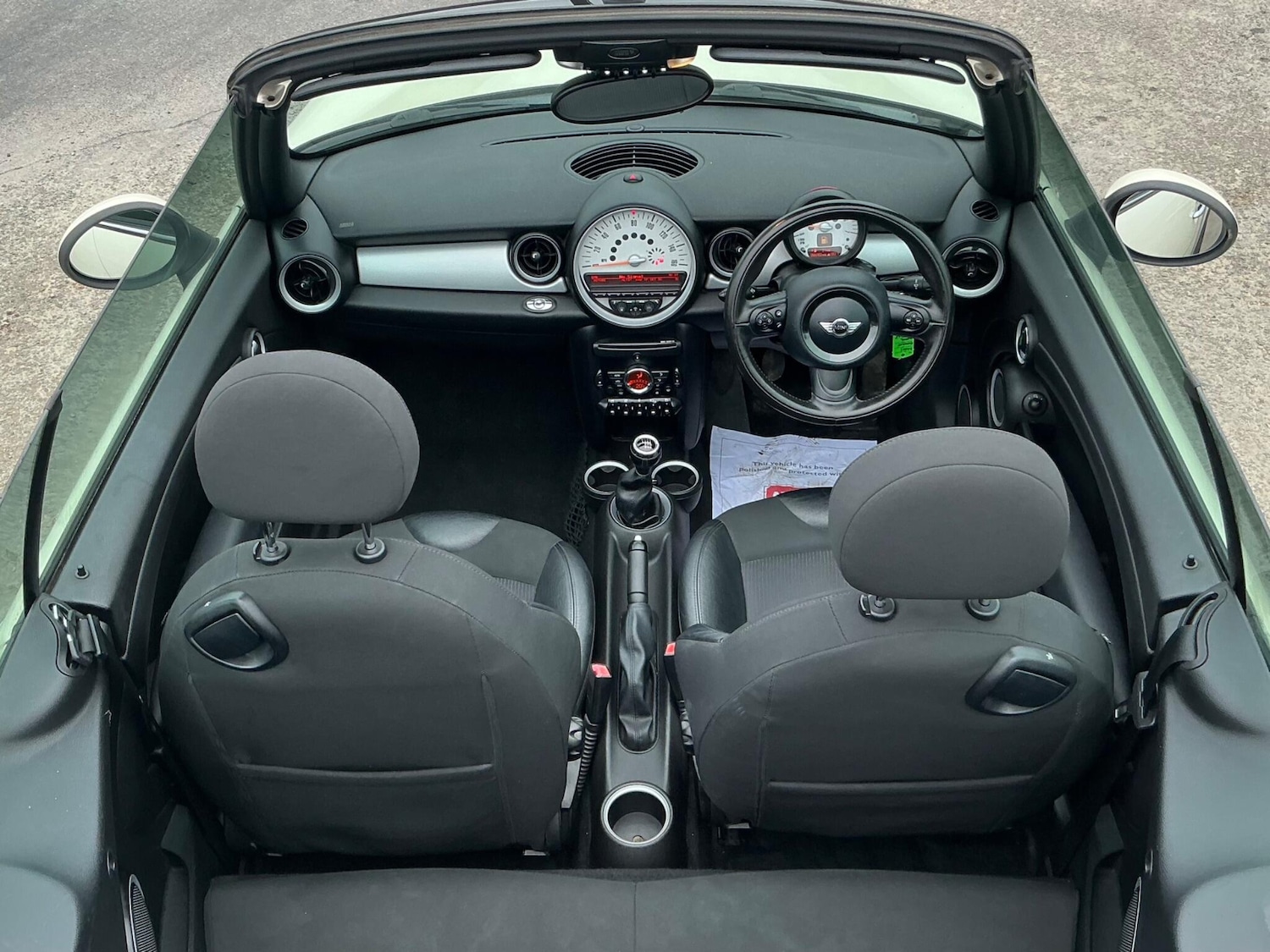 Used MINI Convertible 2011 for sale - 76457984: Photo 5