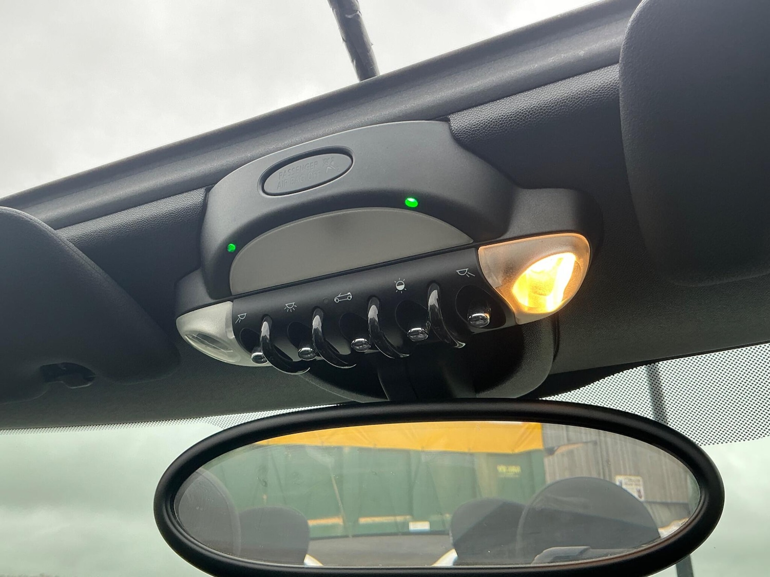 Used MINI Convertible 2011 for sale - 76457984: Photo 50