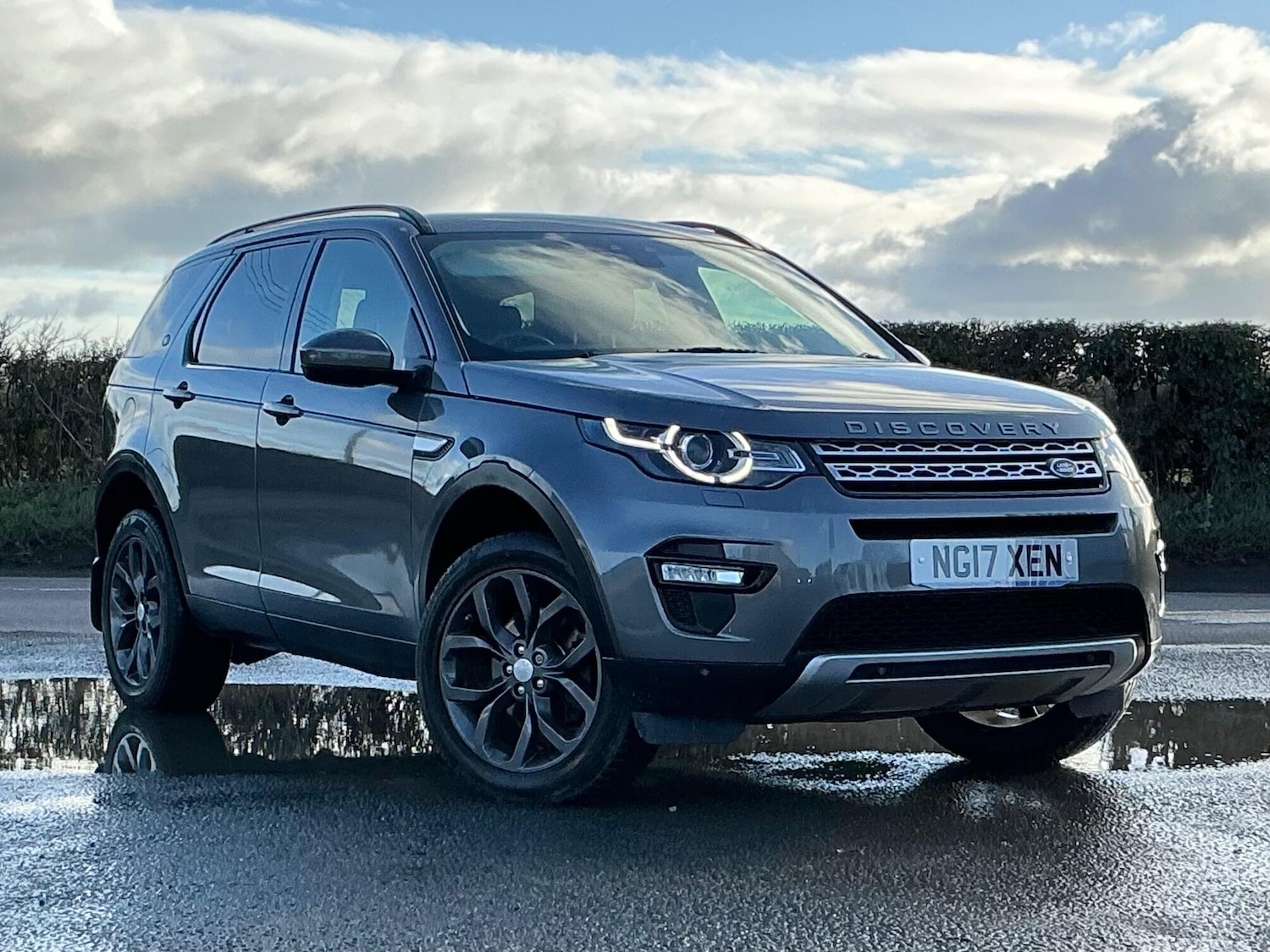 Used Land Rover Discovery Sport 2017 for sale - 76633355: Photo 1