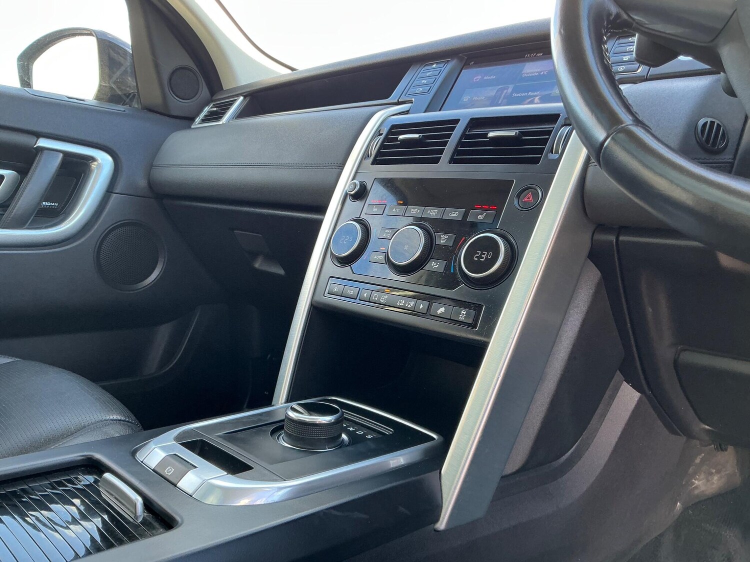 Used Land Rover Discovery Sport 2017 for sale - 76633355: Photo 18