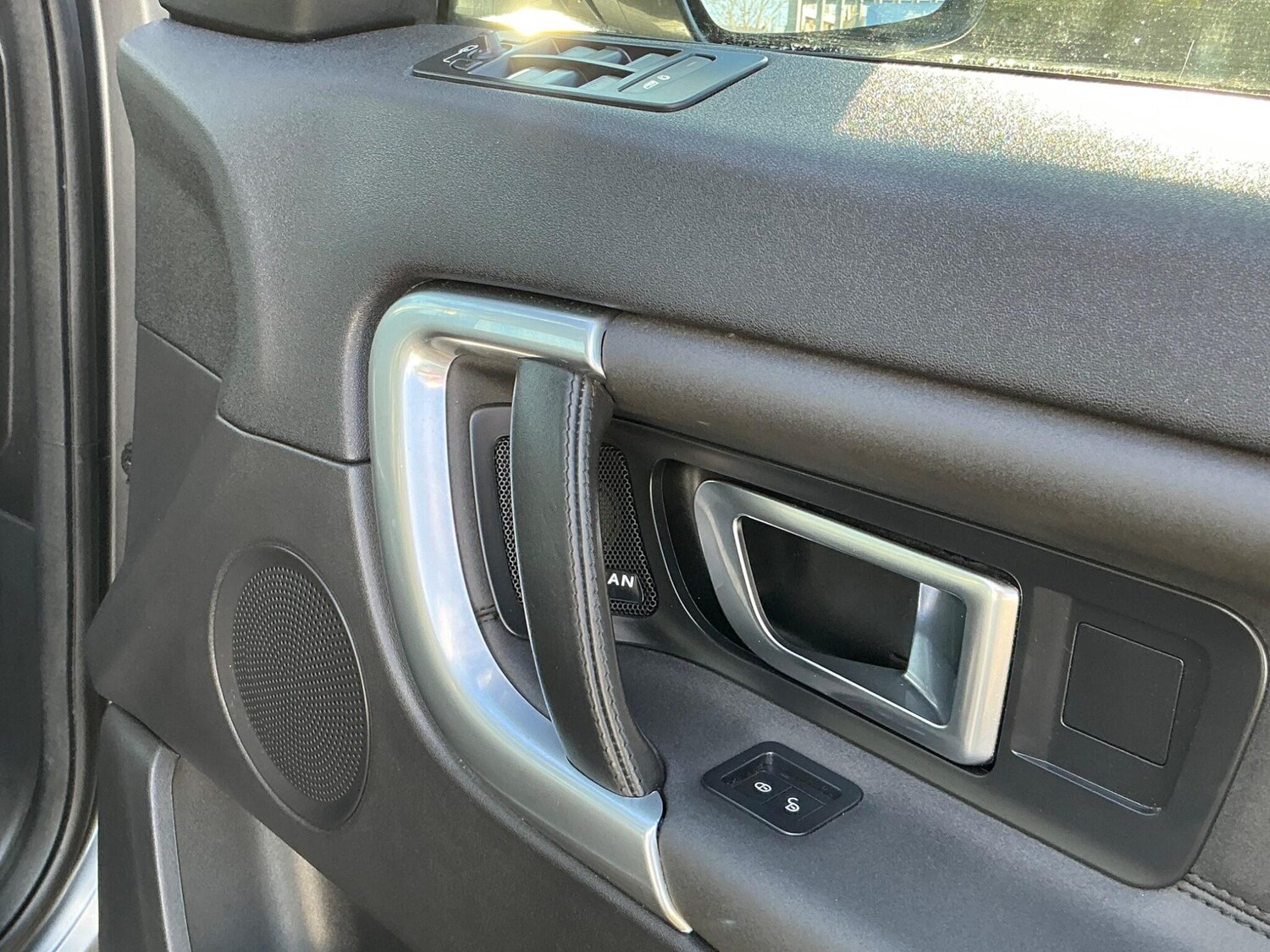 Used Land Rover Discovery Sport 2017 for sale - 76633355: Photo 43