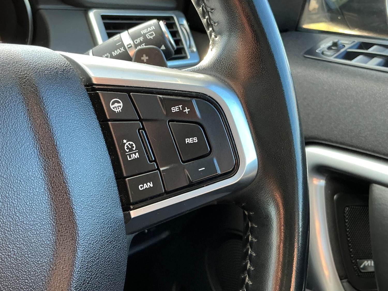 Used Land Rover Discovery Sport 2017 for sale - 76633355: Photo 55