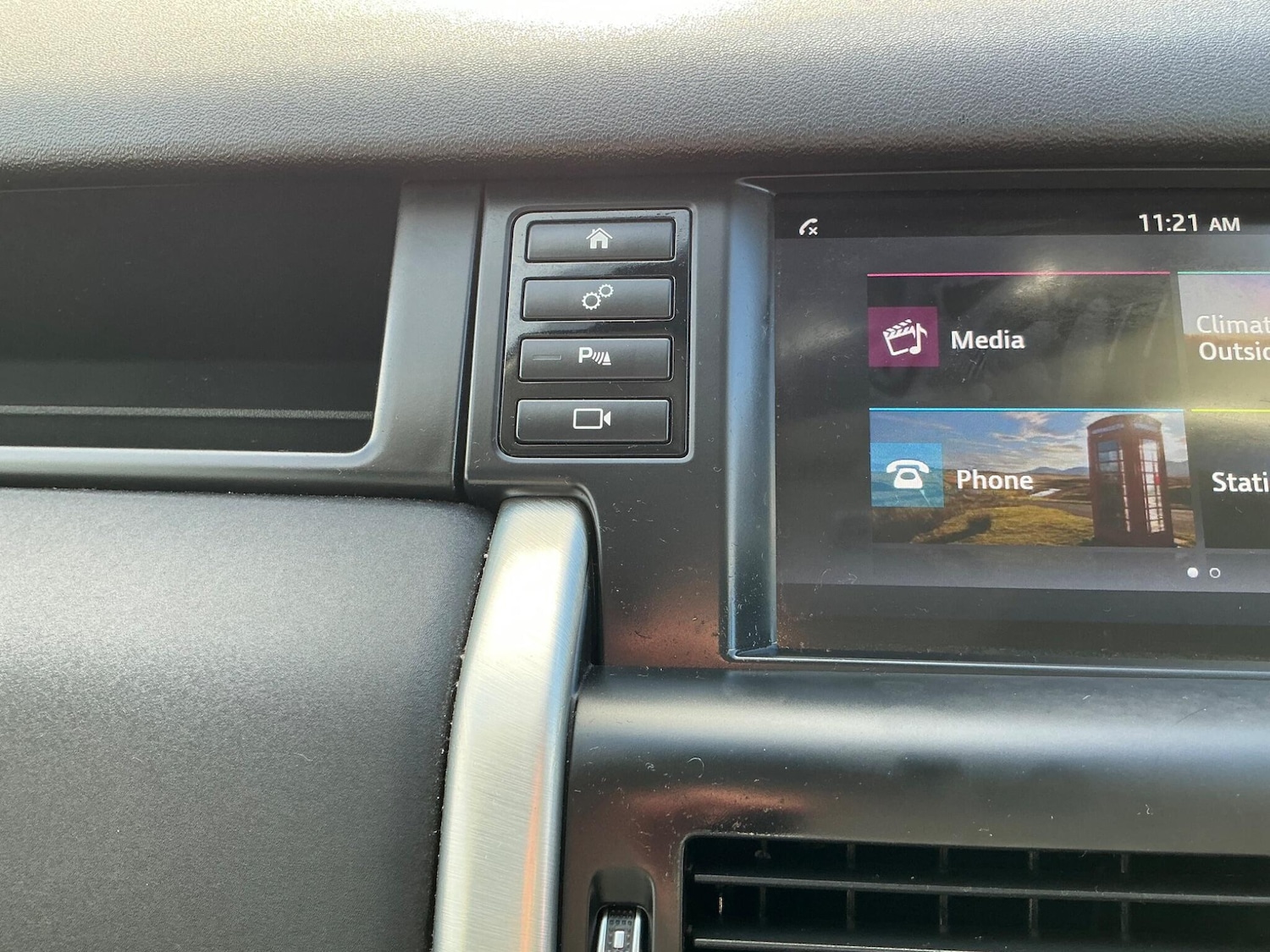 Used Land Rover Discovery Sport 2017 for sale - 76633355: Photo 66