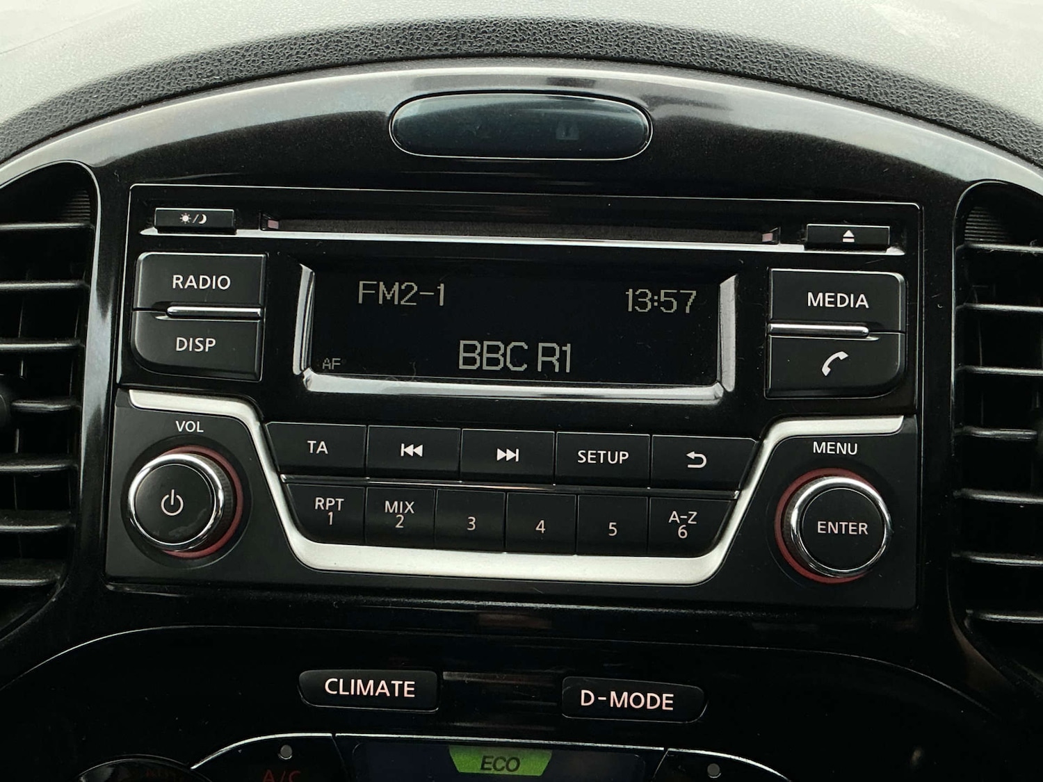 Used Nissan Juke 2016 for sale - 77643192: Photo 30