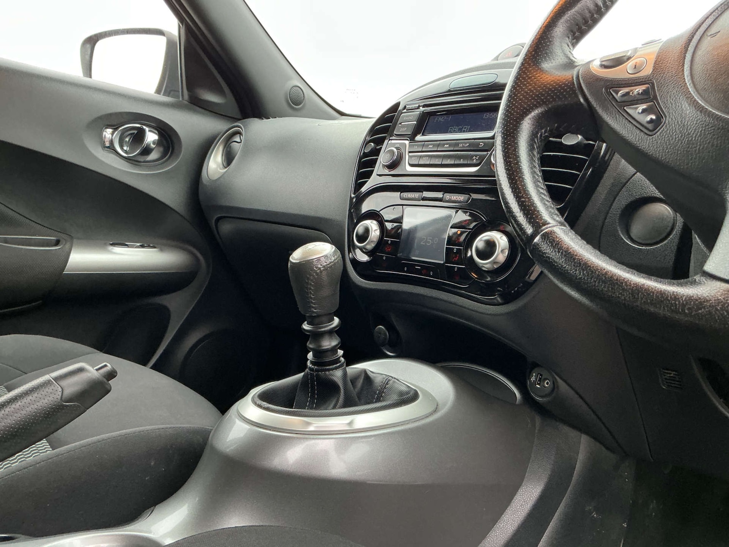 Used Nissan Juke 2016 for sale - 77643192: Photo 39