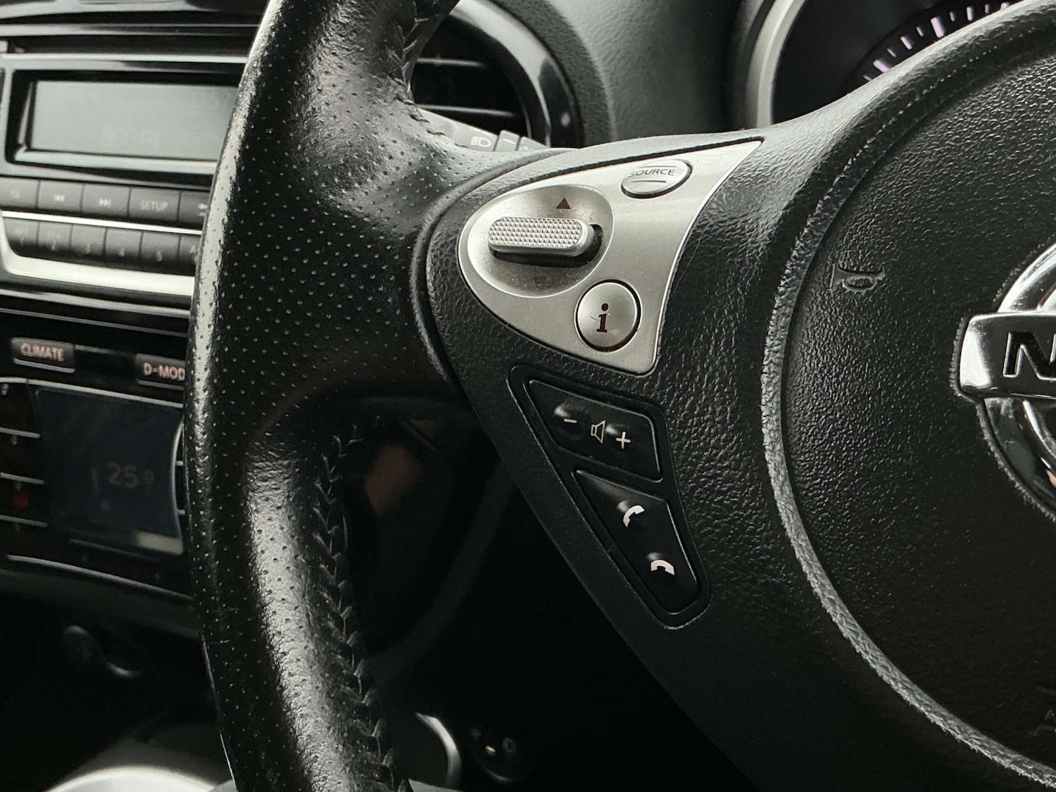 Used Nissan Juke 2016 for sale - 77643192: Photo 41