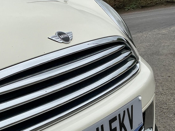 Used MINI Convertible 2011 for sale - 76269874: Photo 17