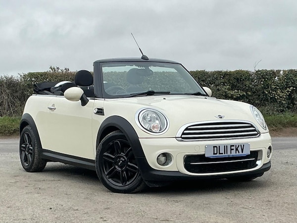Used MINI Convertible 2011 for sale - 76269874: Photo 18