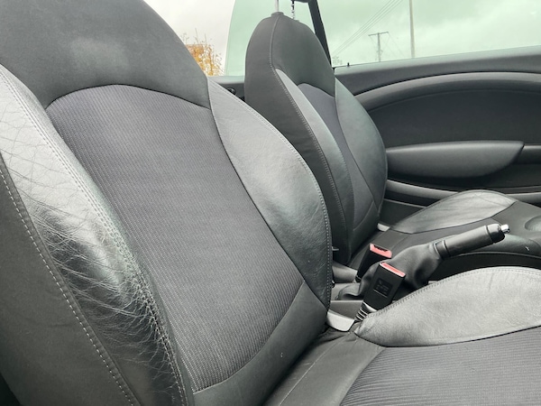 Used MINI Convertible 2011 for sale - 76269874: Photo 33