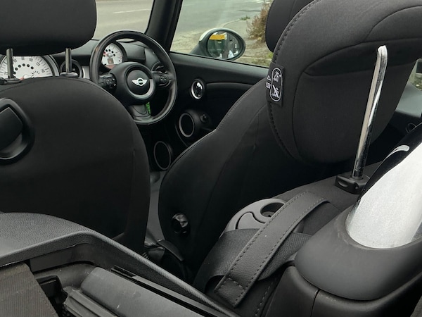 Used MINI Convertible 2011 for sale - 76269874: Photo 36