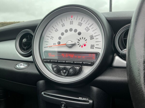 Used MINI Convertible 2011 for sale - 76269874: Photo 45