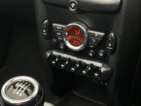 Used MINI Convertible 2011 for sale - 76269874: Photo 51